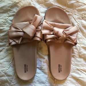 FENTY LOOK ALIKE BOW SLIDES (MOSSIMO)